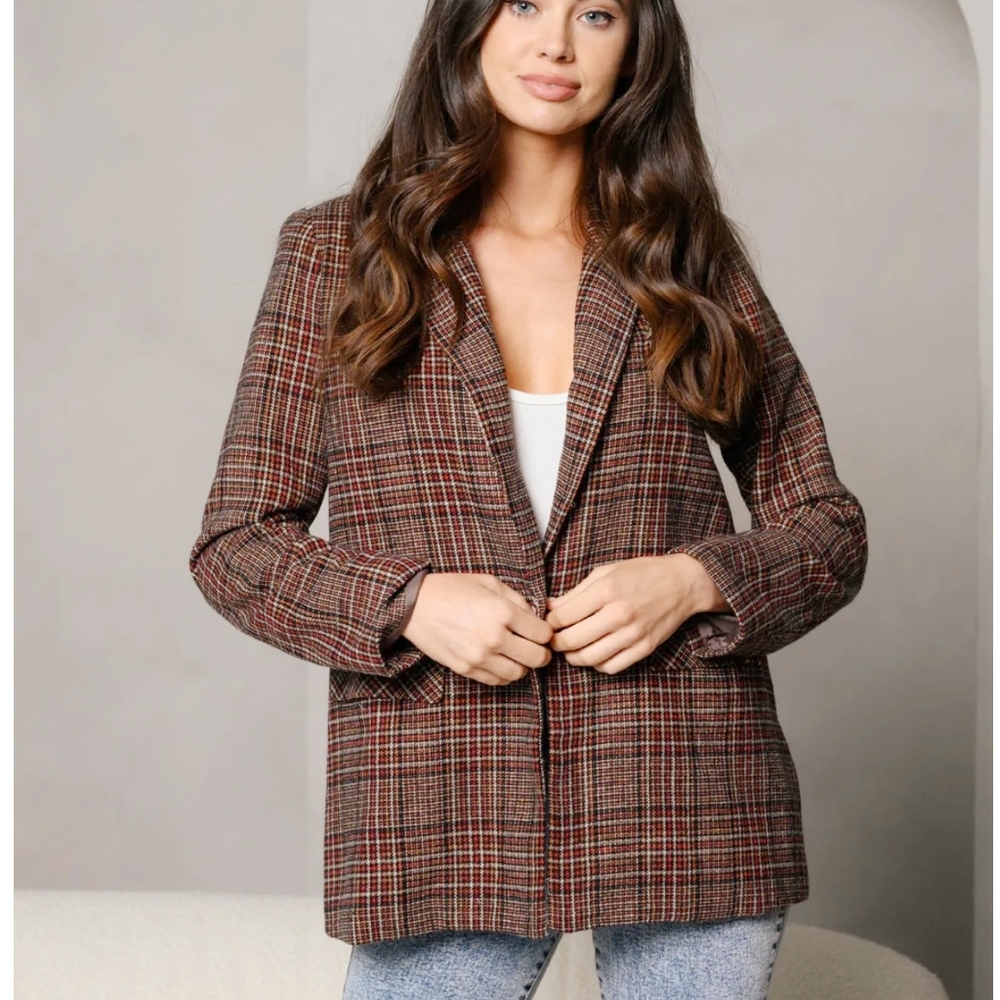PEACH LOVE CALIFORNIA Vintage Chic Plaid Oversized Blazer - Picture 4 of 12